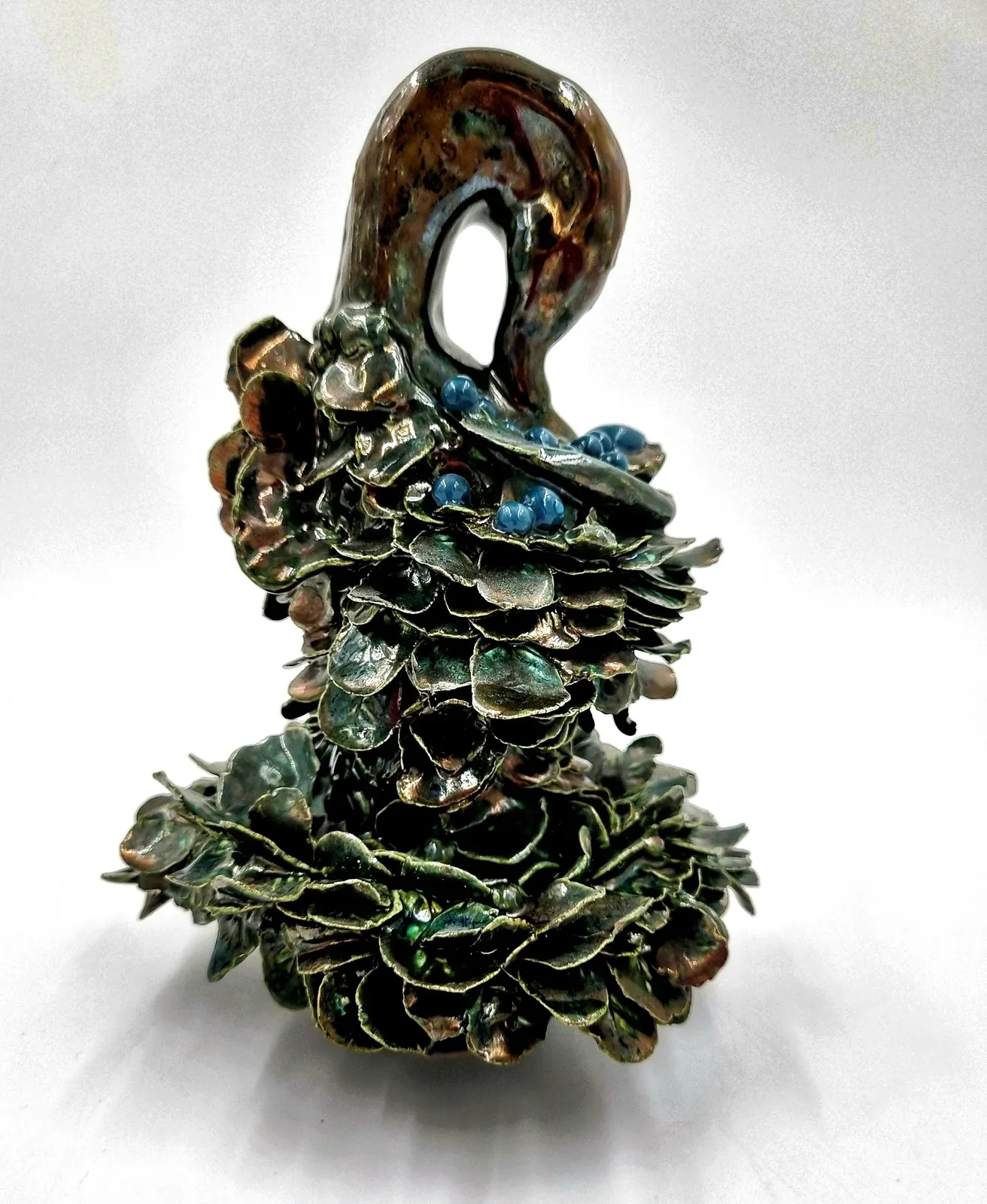 Vessel Eight by Lee-Ann Ormandy-Becker