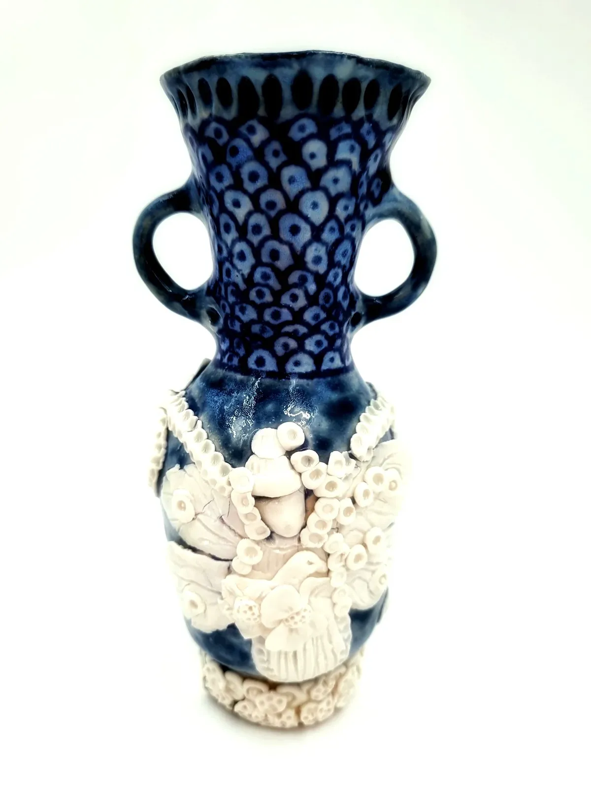 Vessel Four by Lee-Ann Ormandy-Becker